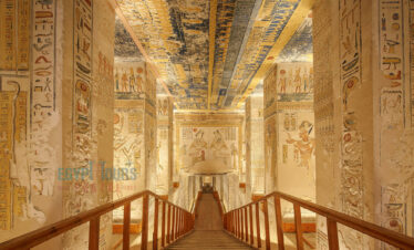 -Day Tour to the West Bank of Luxor: Valley of the Kings, Hatshepsut Temple & Colossi of Memnon